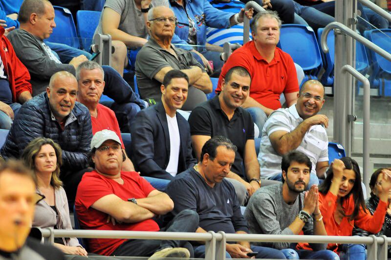 רוביק דנילוביץ' נהנה מהכדורסל בקונכייה. קבוצת הכדורגל הסתדרה בלעדיו בחיפה (צילום: באדיבות אל''ש)